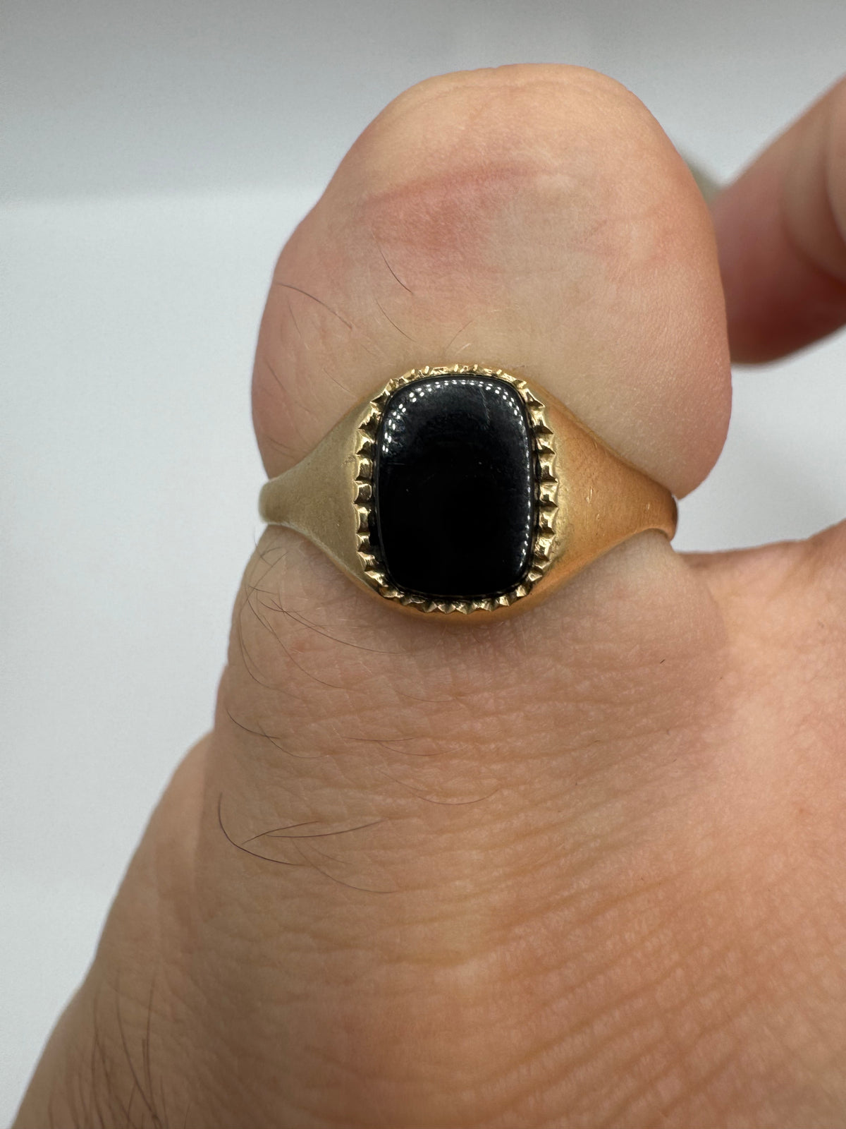 9ct gold onyx signet ring