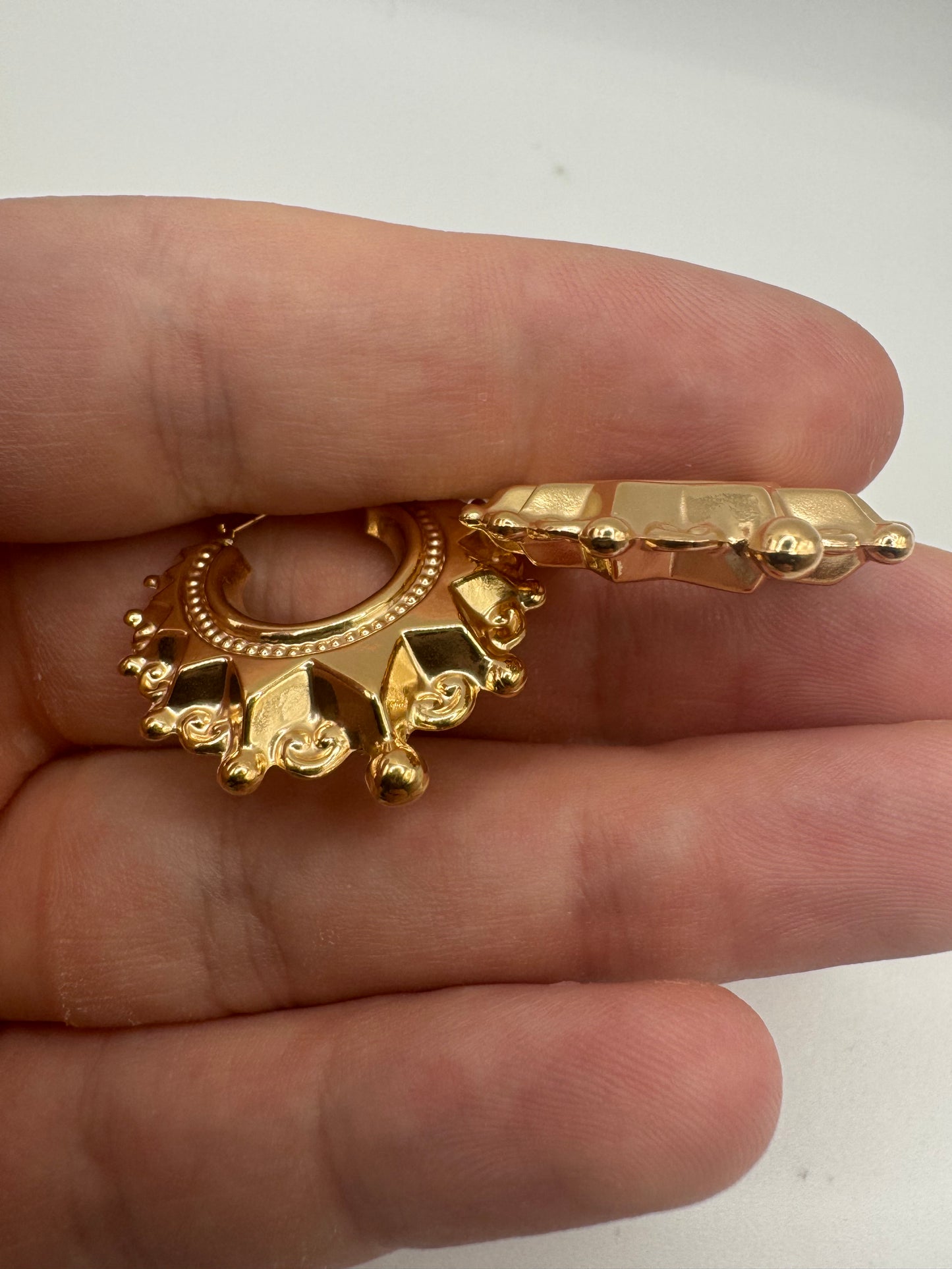 9ct gold spike creole earrings