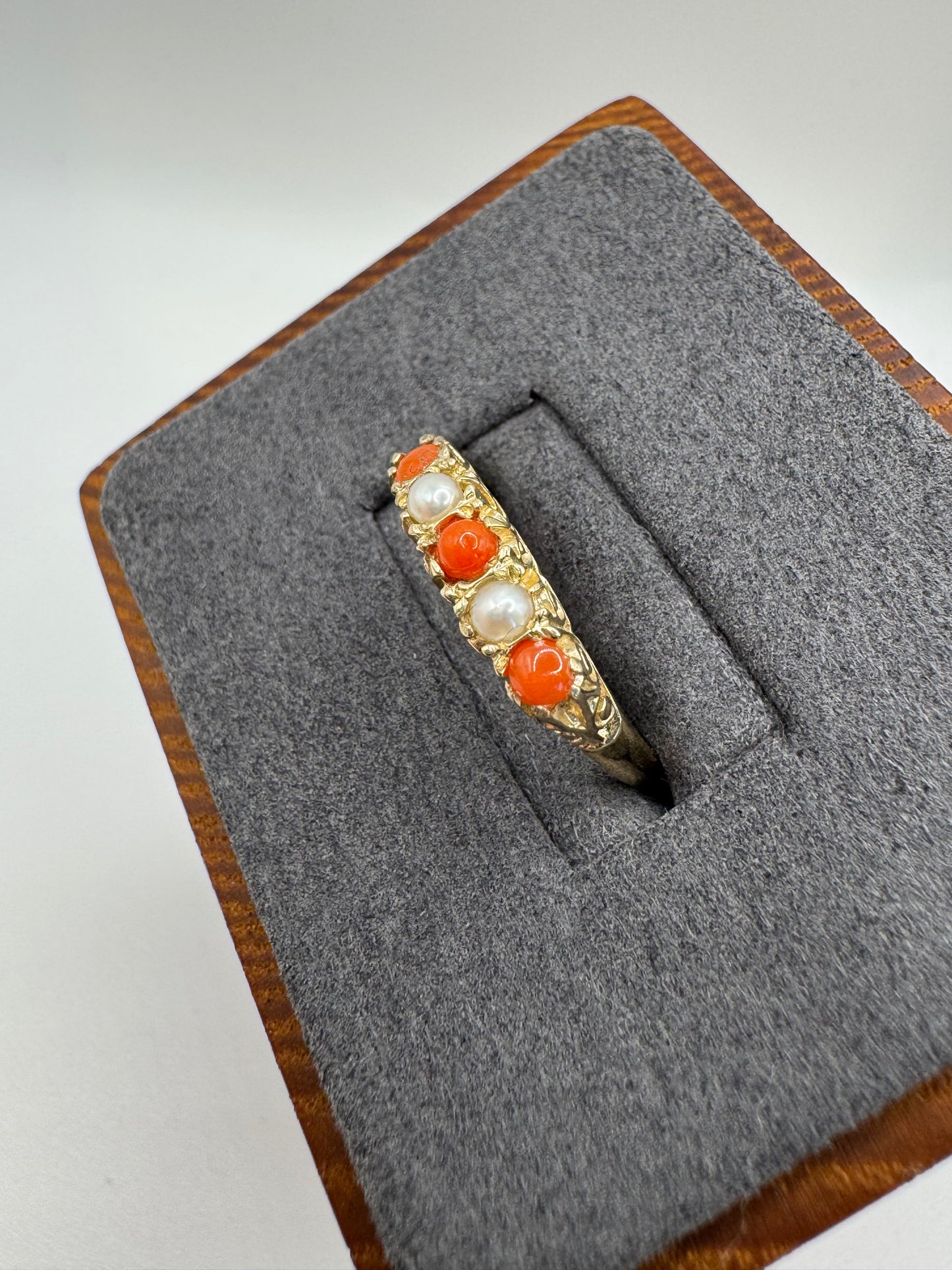9ct gold coral and pearl ring