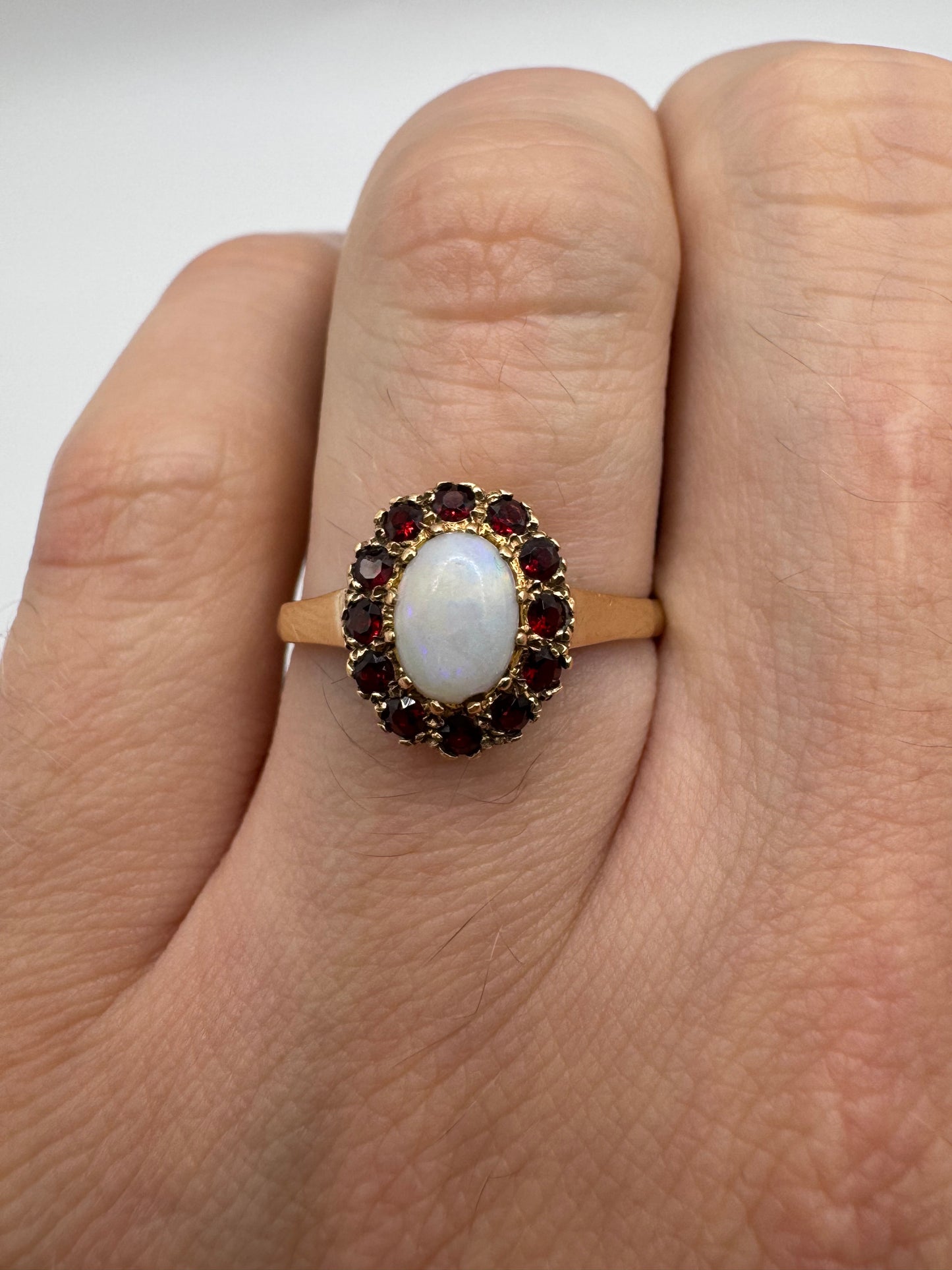 9ct gold opal and garnet ring