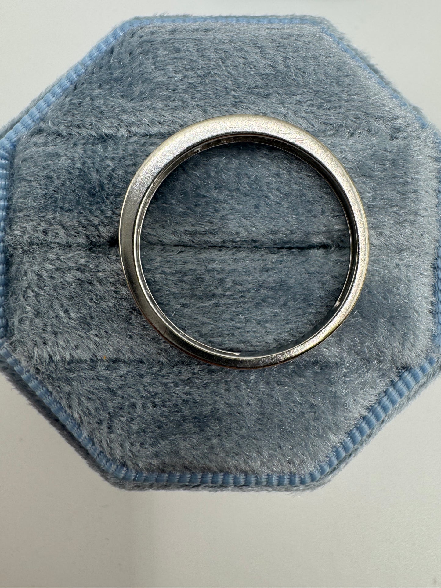 9ct white gold diamond ring