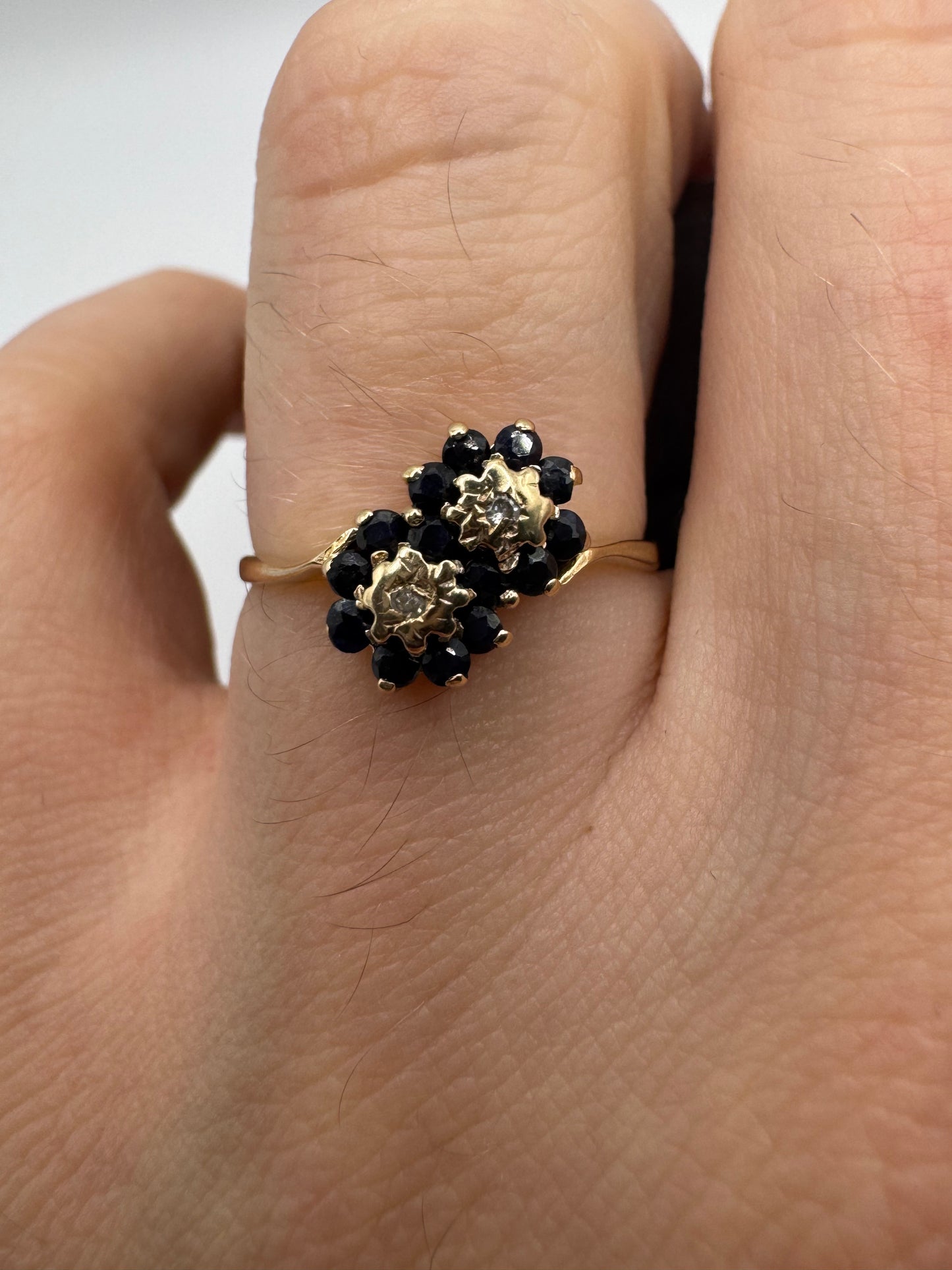 9ct gold sapphire and diamond ring