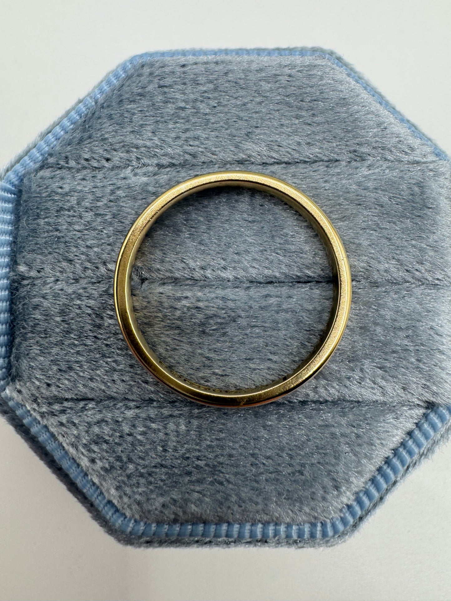 9ct gold plain band