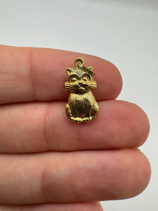9ct gold cat charm