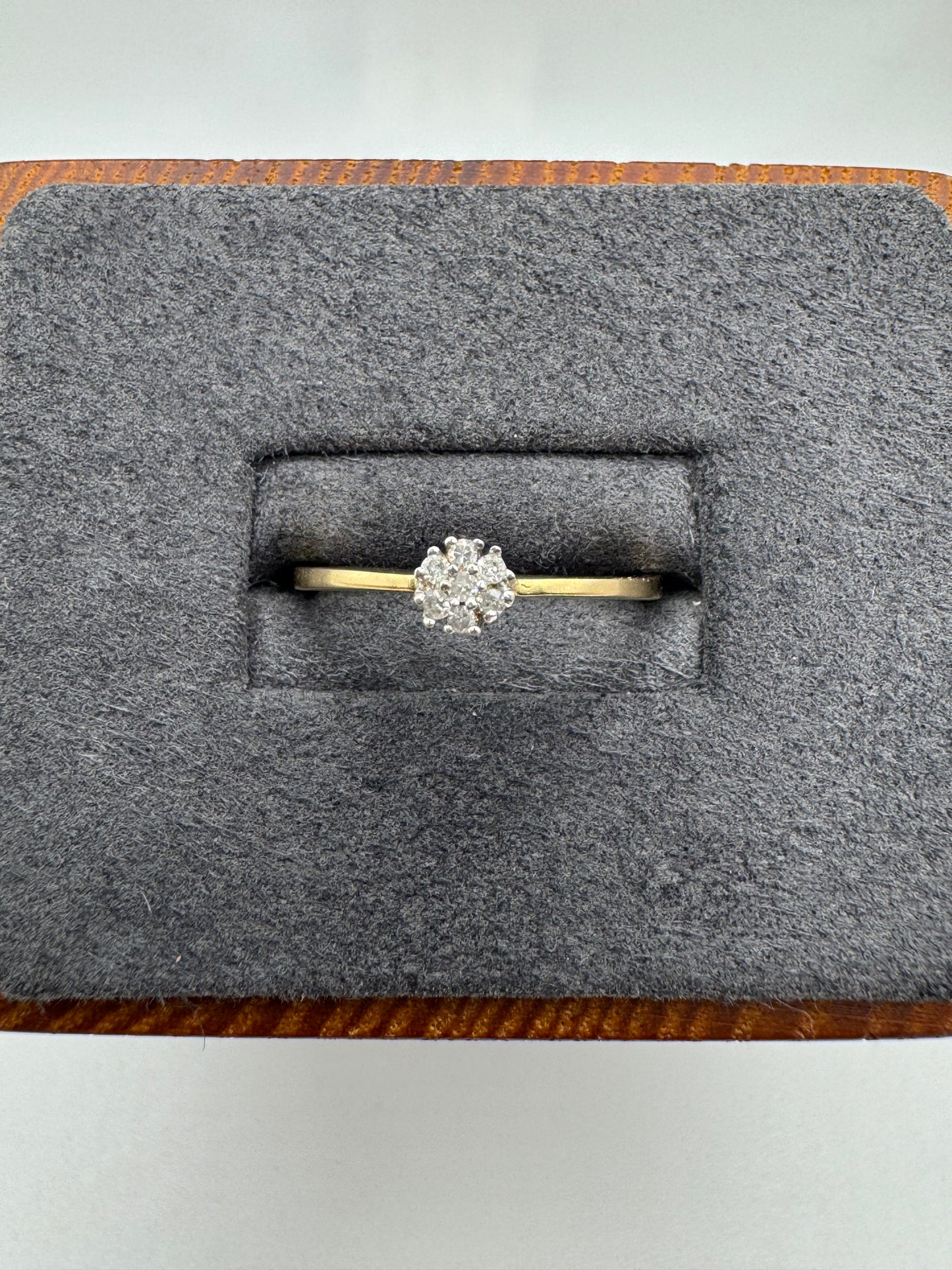 14ct gold diamond cluster ring