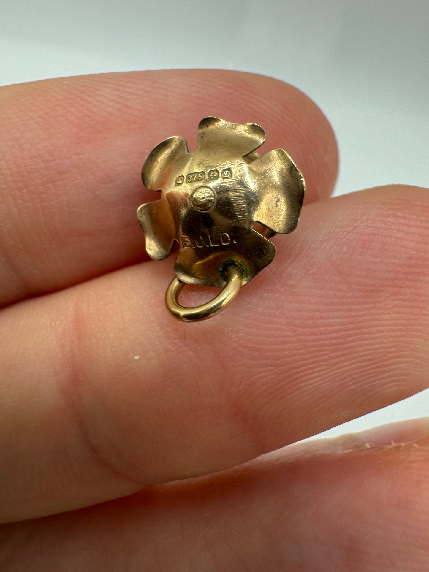 9ct gold rose charm