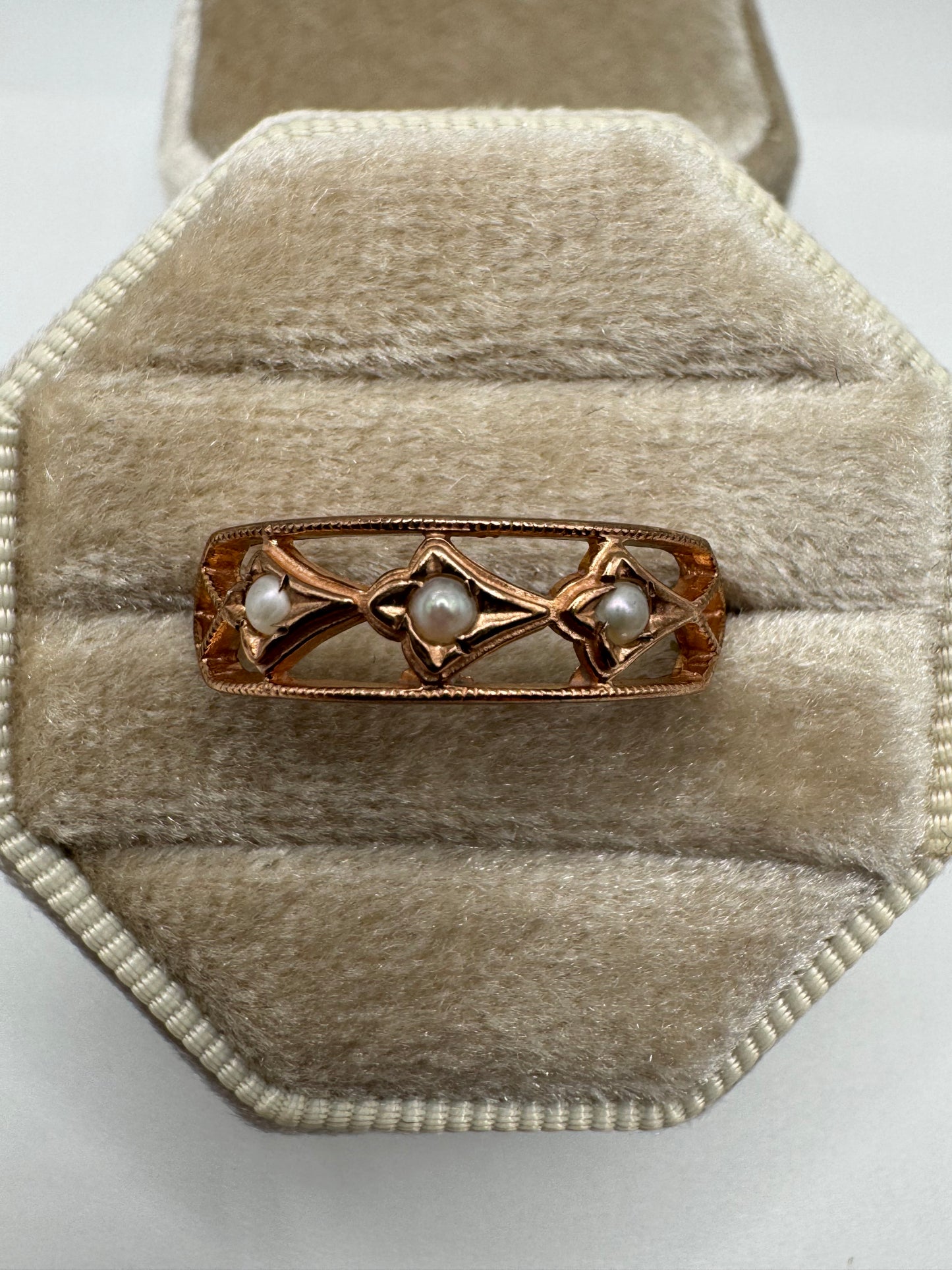 9ct rose gold pearl ring