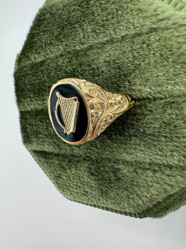 9ct gold enamelled harp ring
