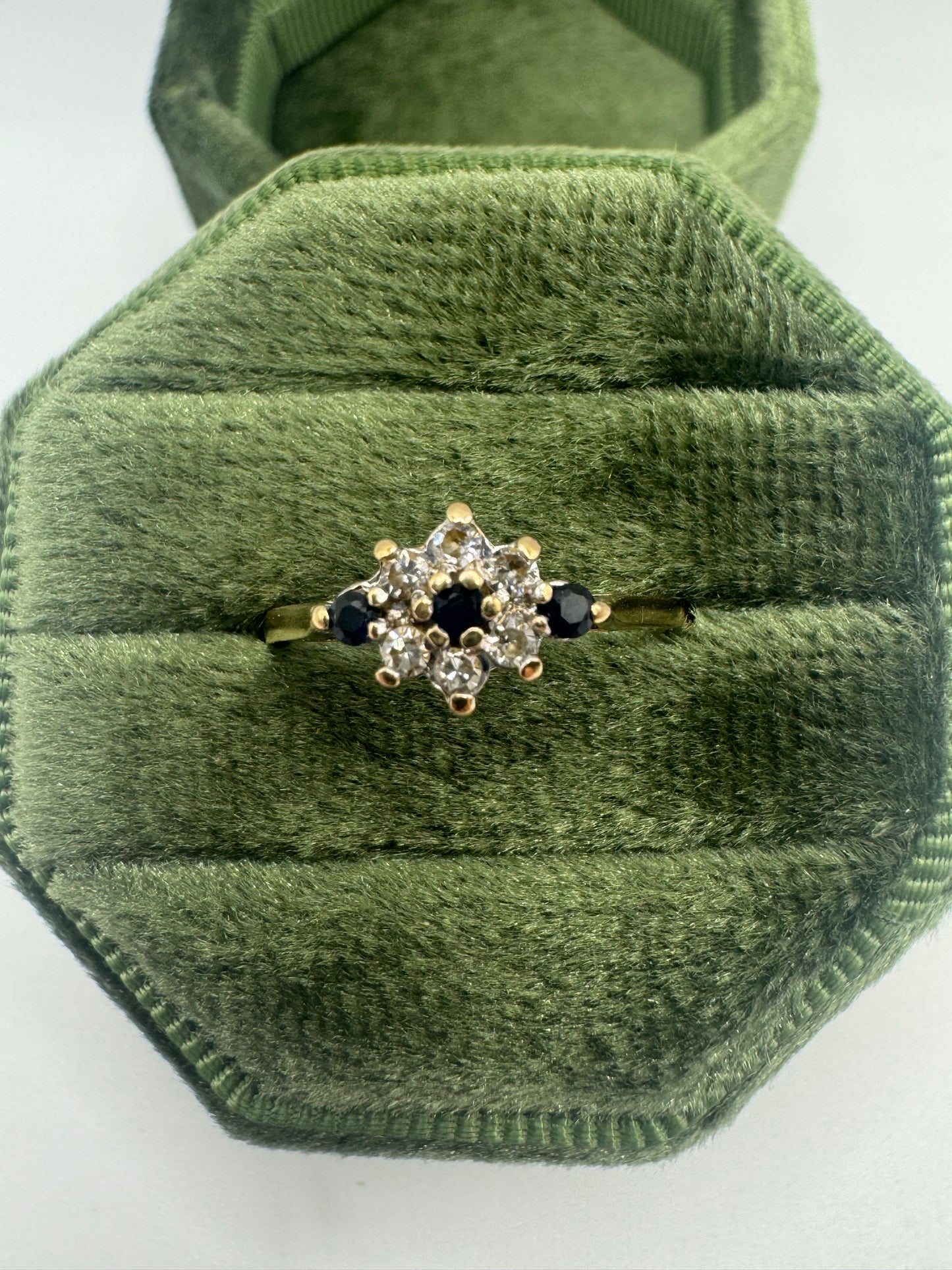 9ct gold sapphire and diamond ring