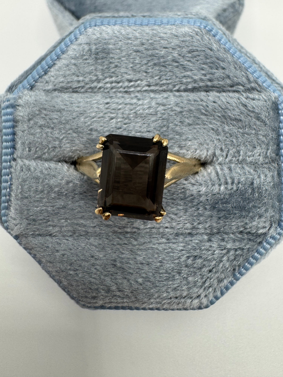 9ct gold Smokey quartz ring