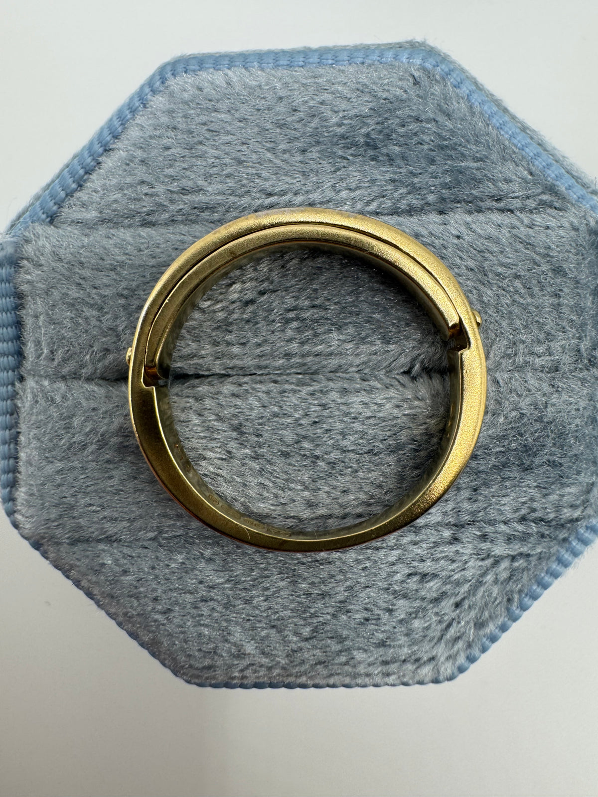 9ct gold 10 point diamond “I LOVE YOU” ring