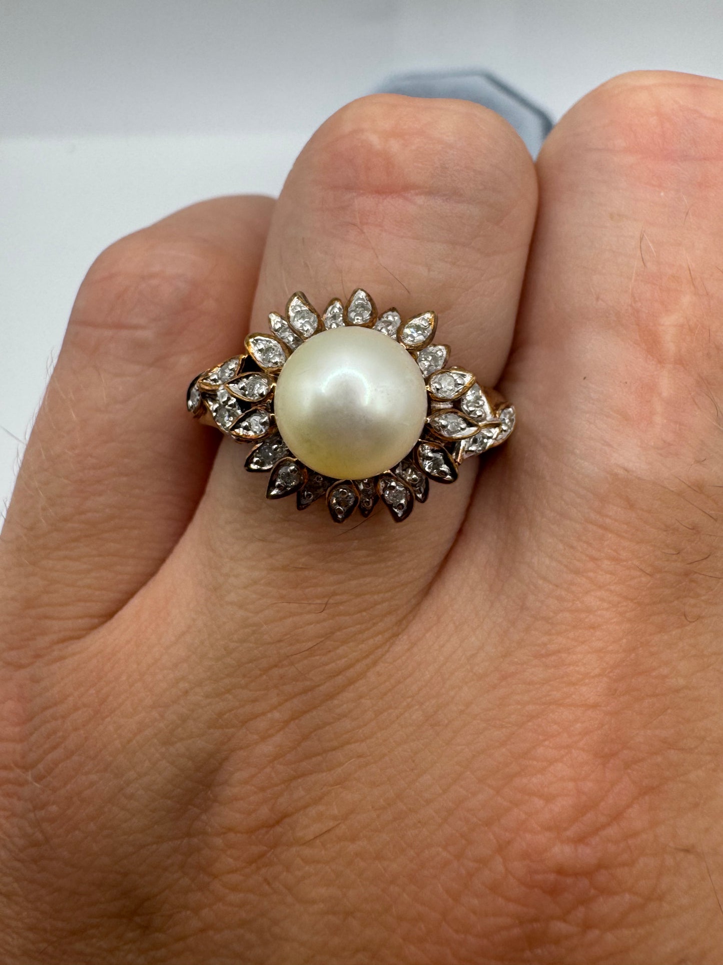 Heavy 9ct gold pearl and diamond cluster ring