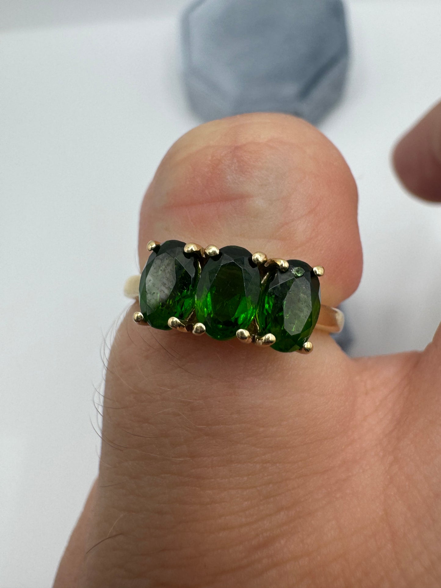 9ct gold diopside ring