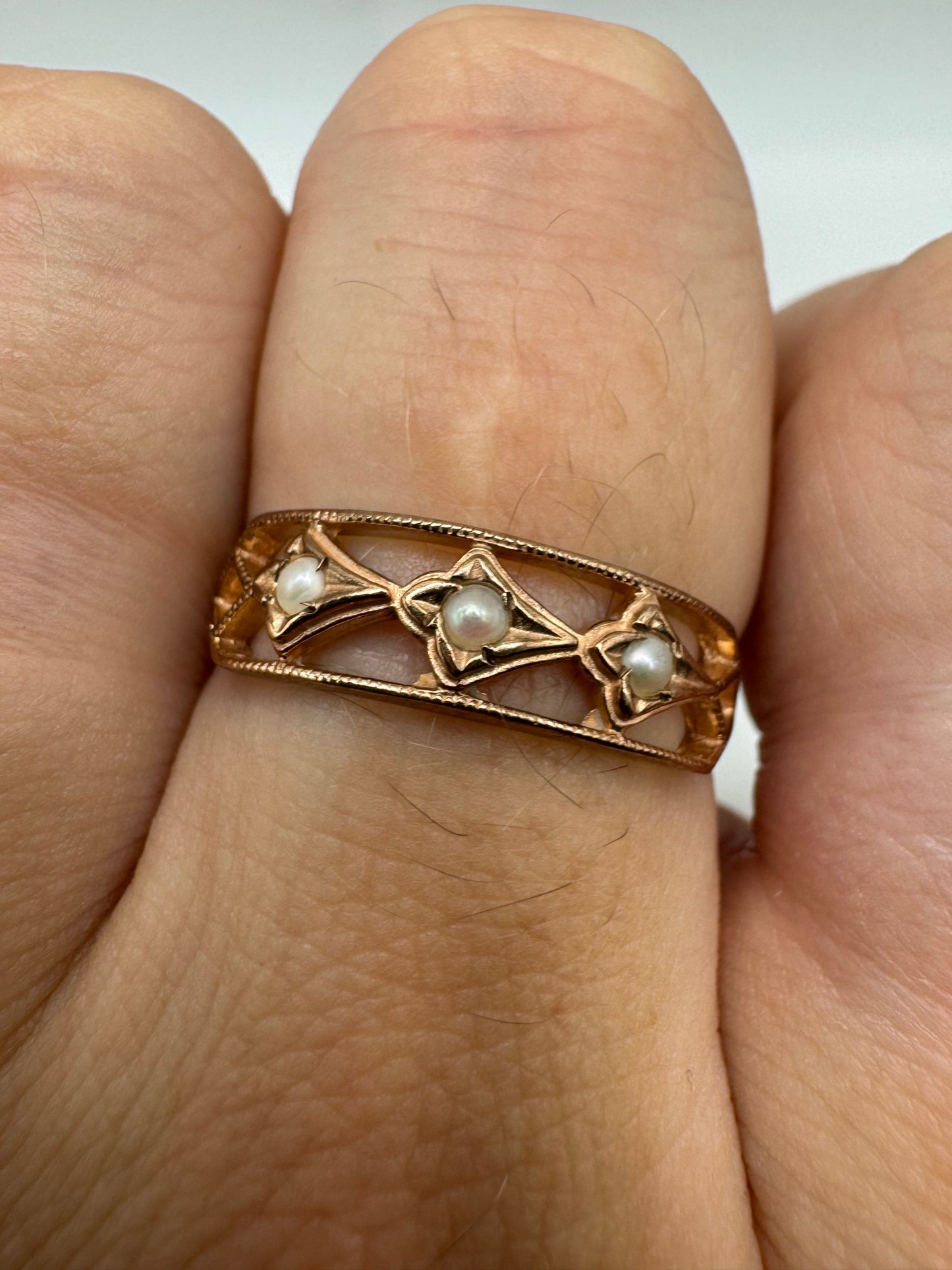 9ct rose gold pearl ring