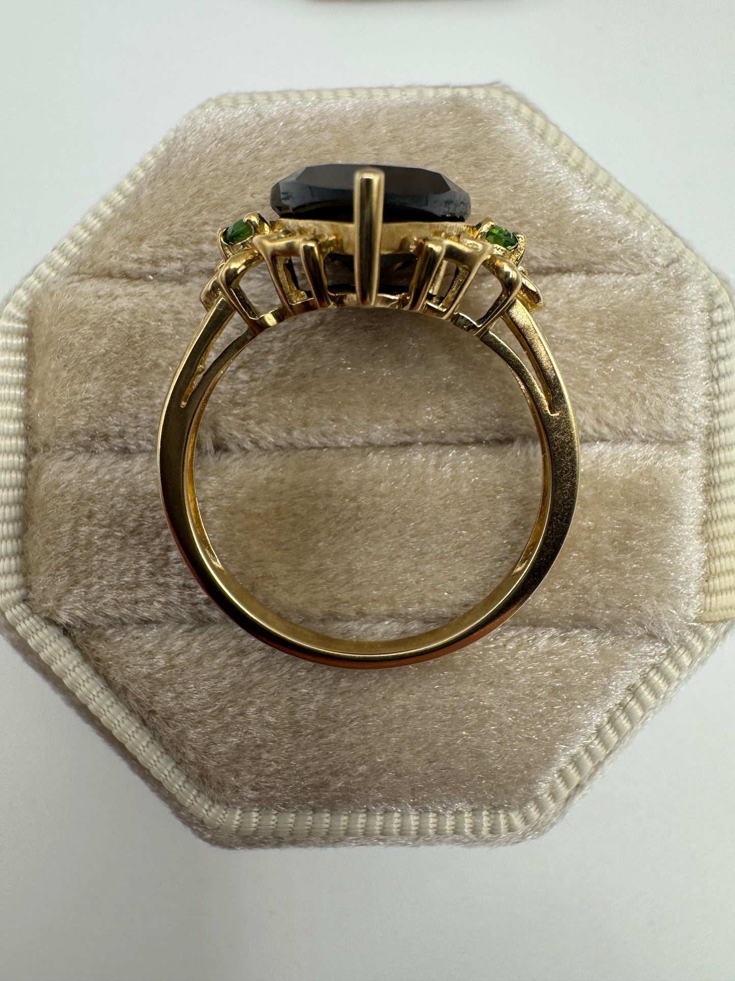 9ct gold tourmaline and demantoid garnet ring