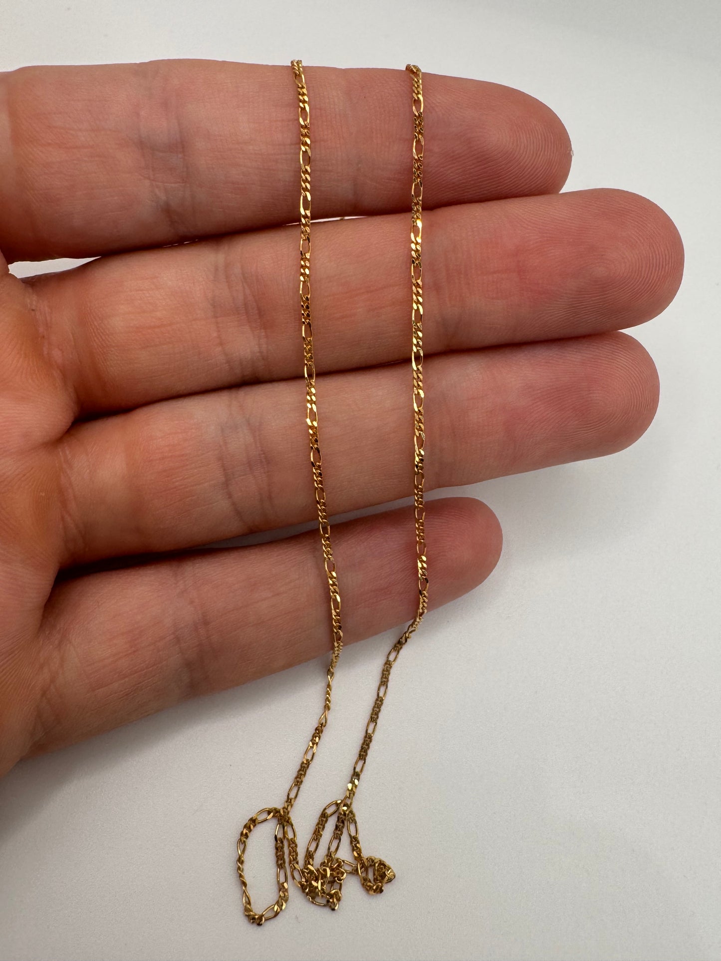 9ct gold figaro chain 25