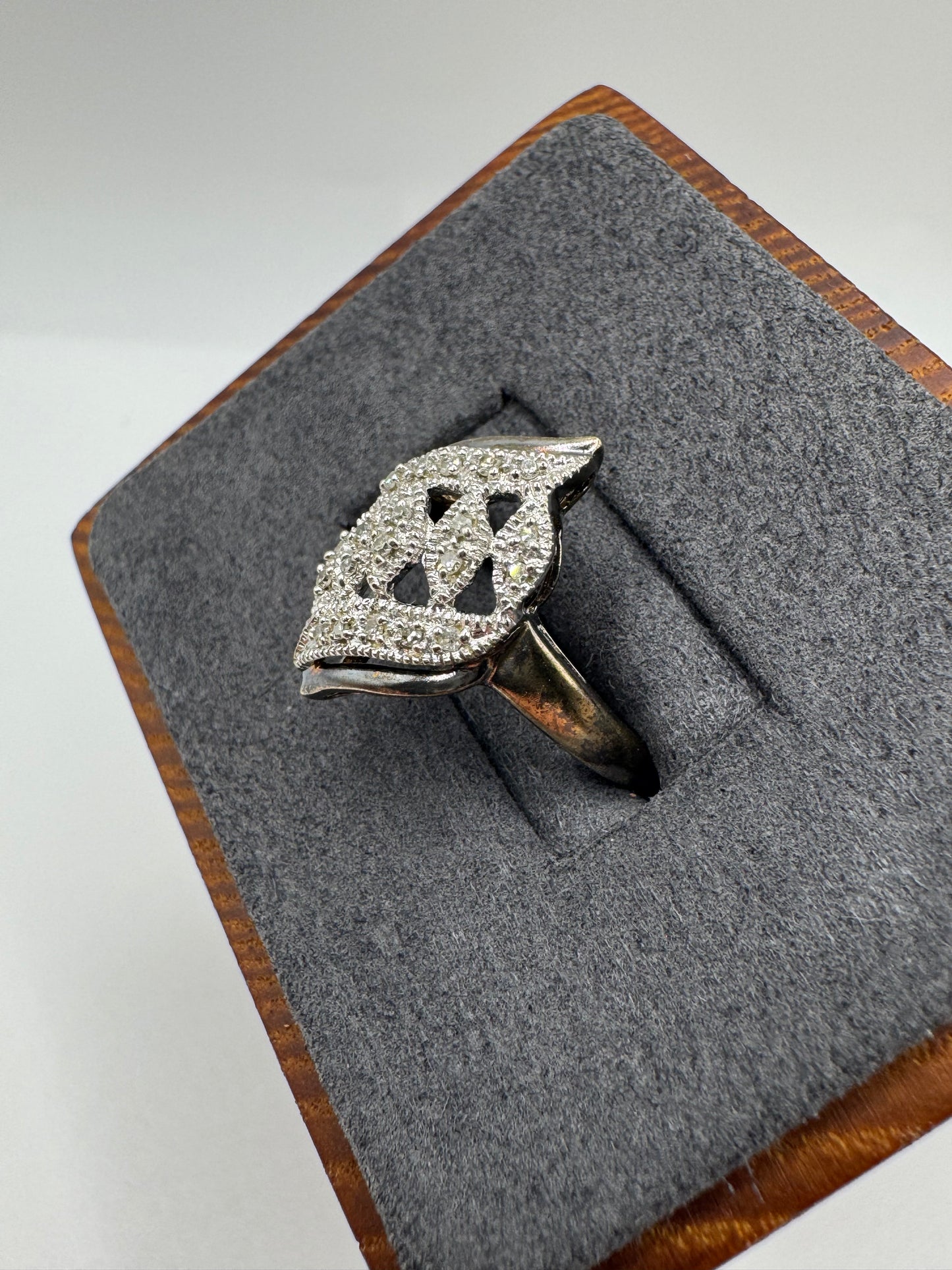 9ct gold diamond cluster ring