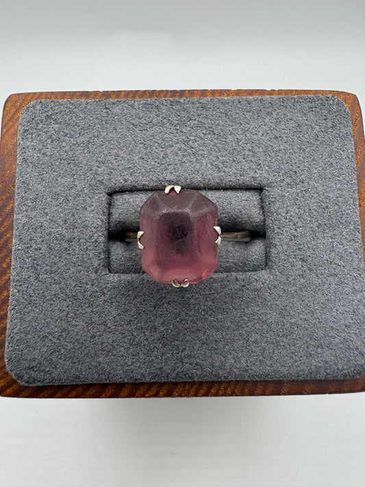 Antique 9ct gold paste ring