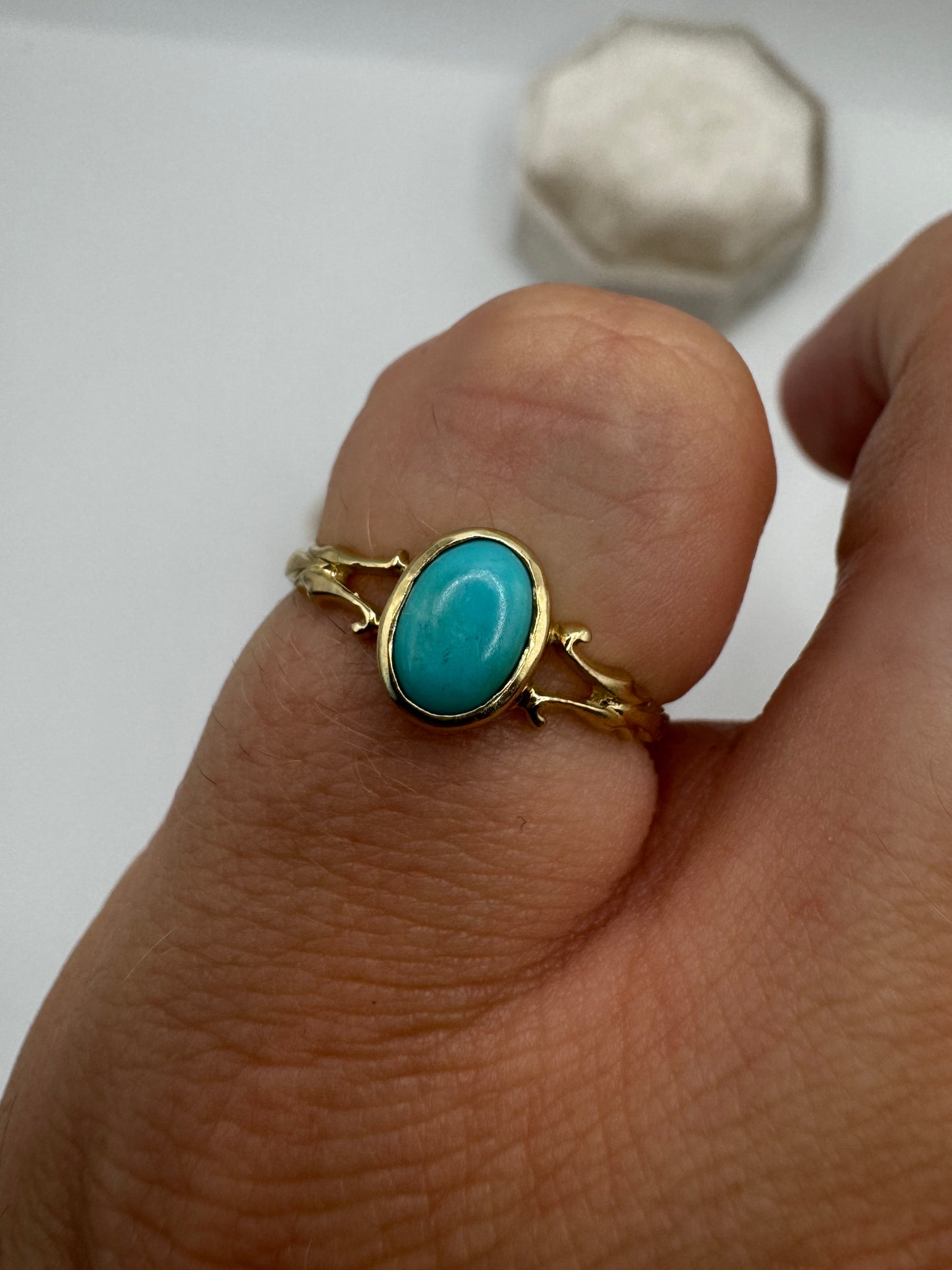 9ct gold turquoise ring