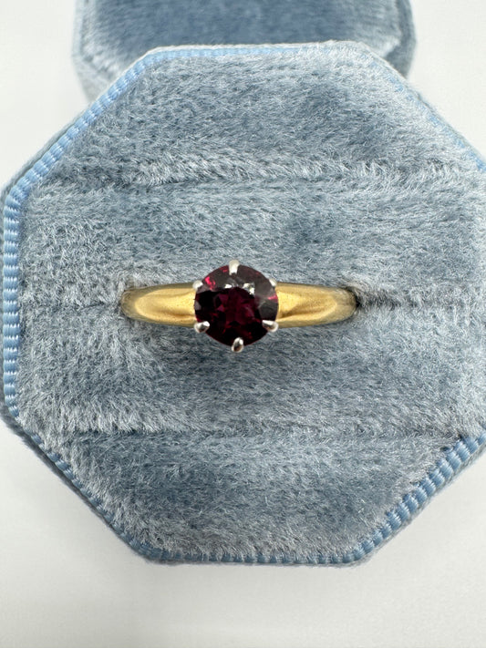 9ct gold almandine garnet ring