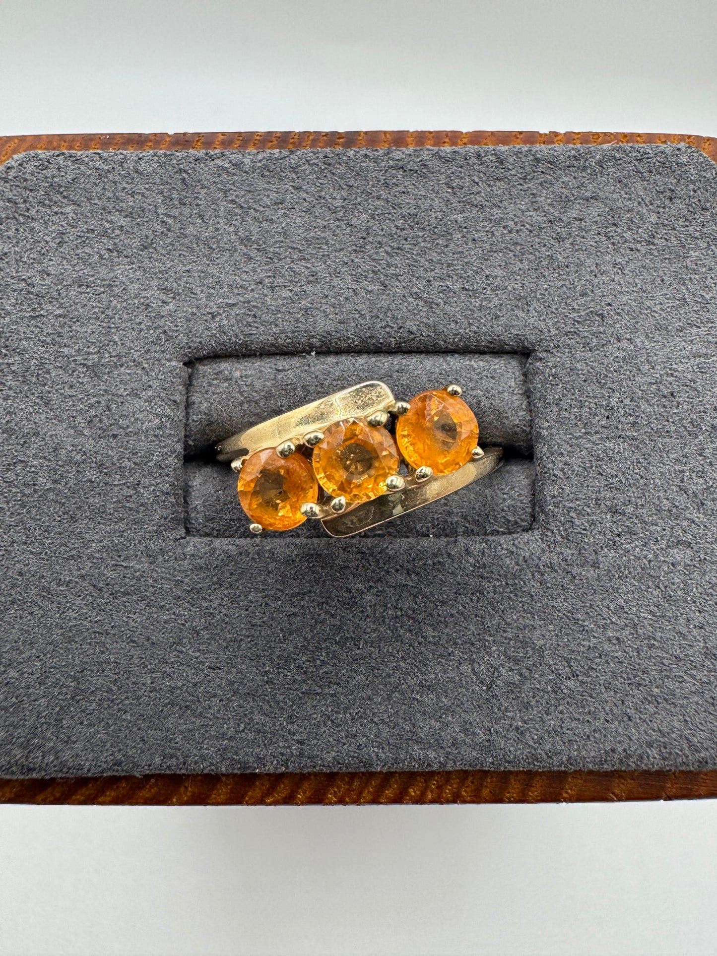 9ct gold topaz ring