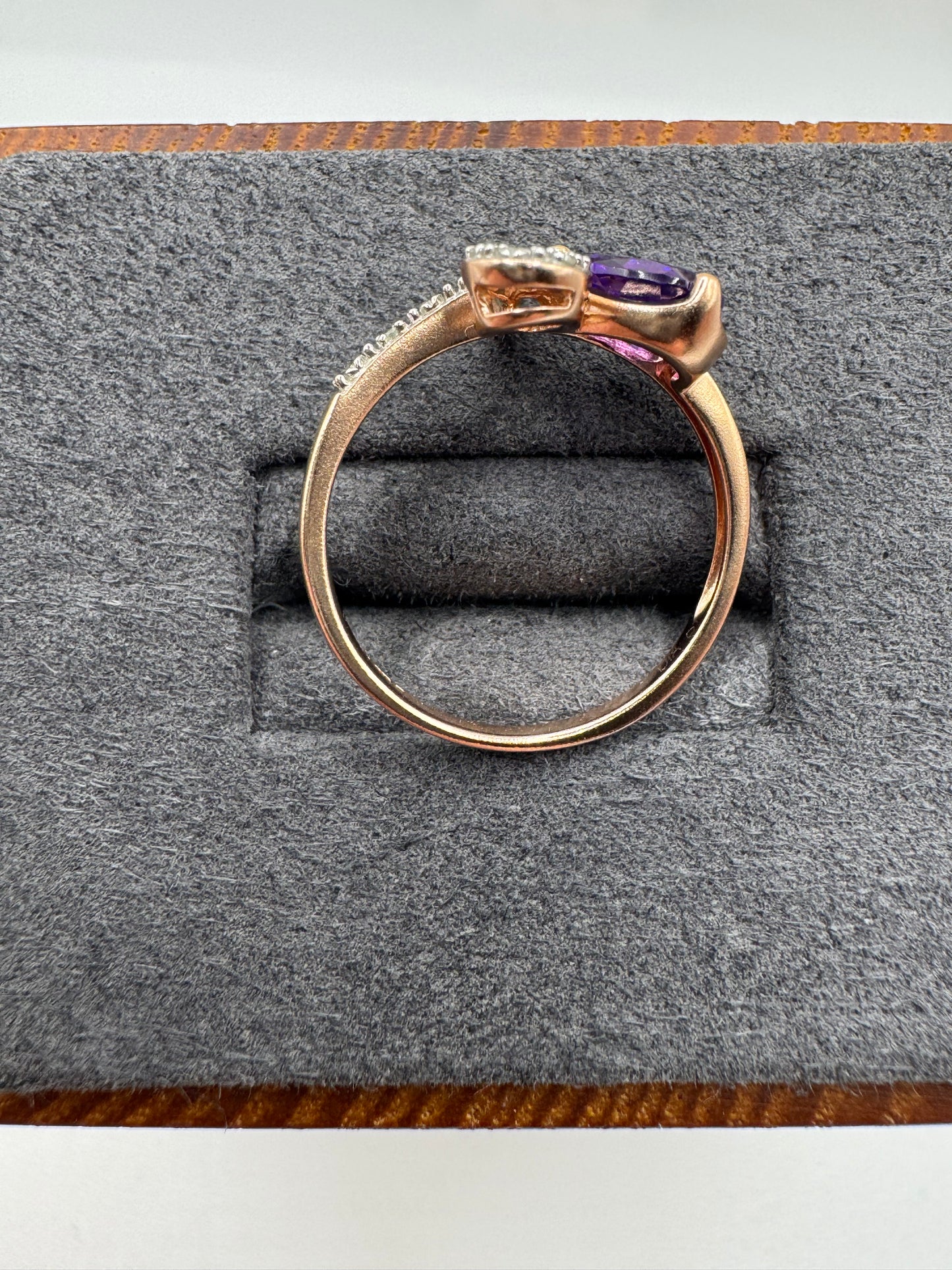 9ct rose gold amethyst and diamond bow ring