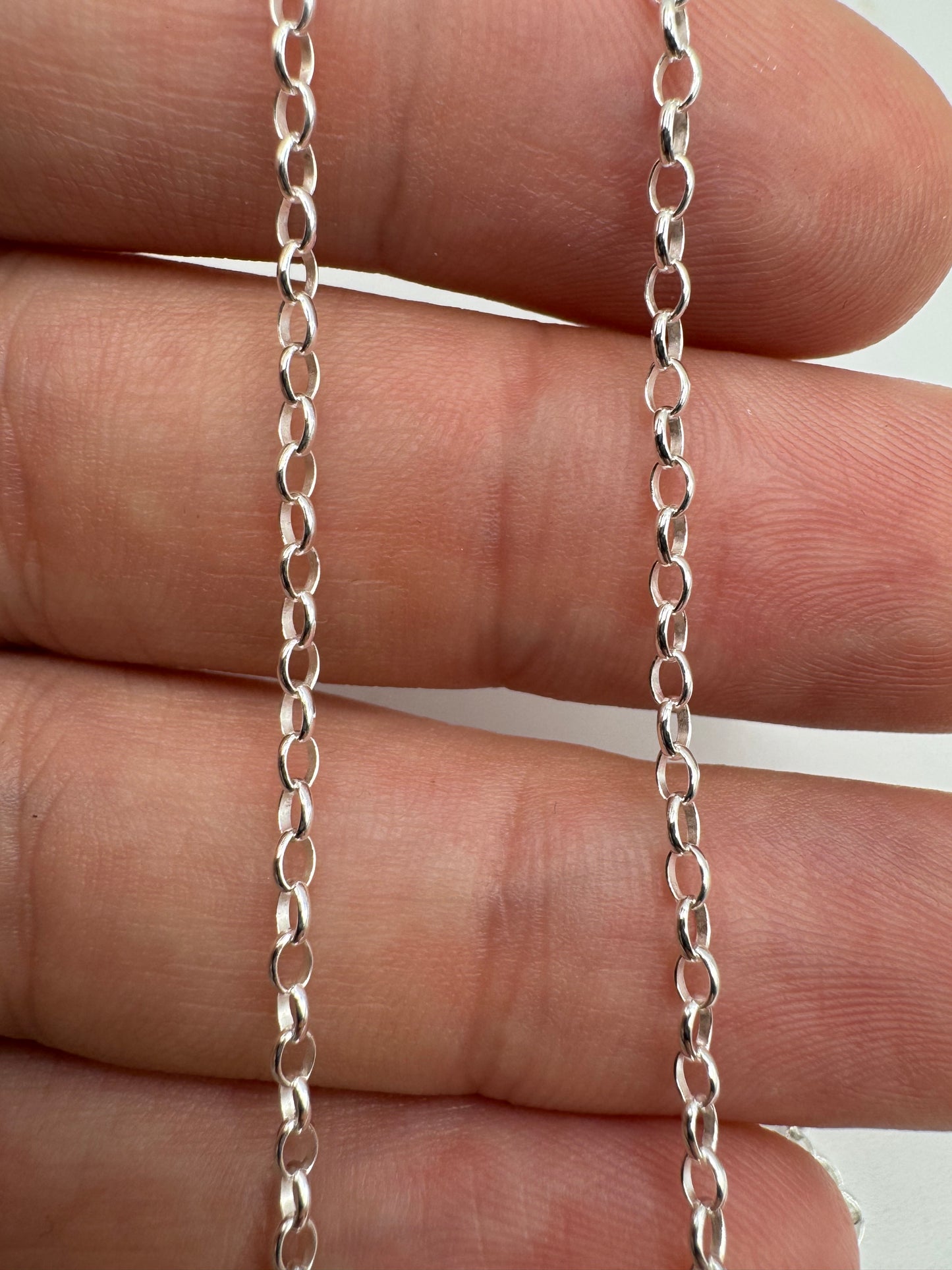 Silver belcher chain 5 22”