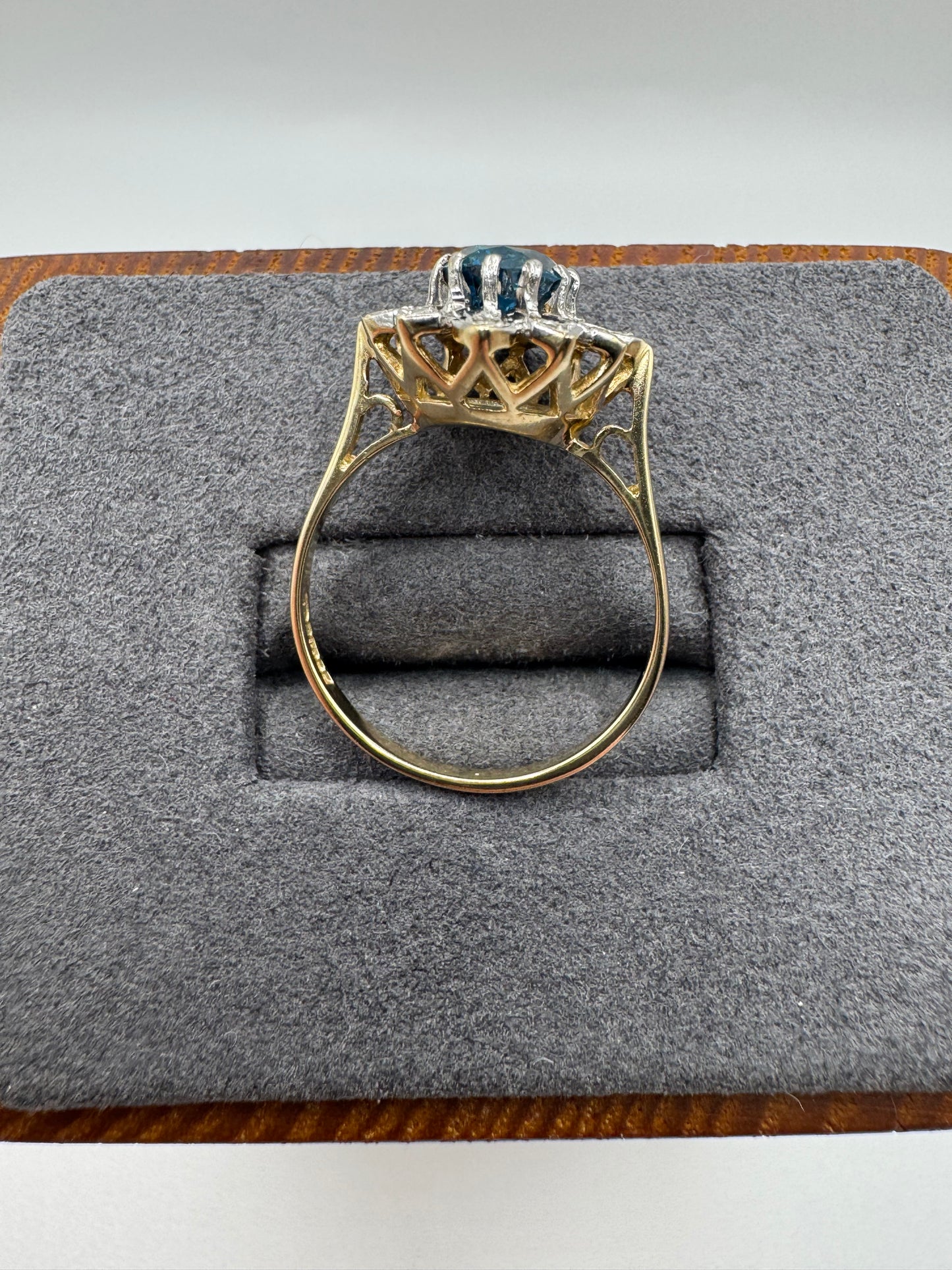 9ct gold topaz and diamond ring