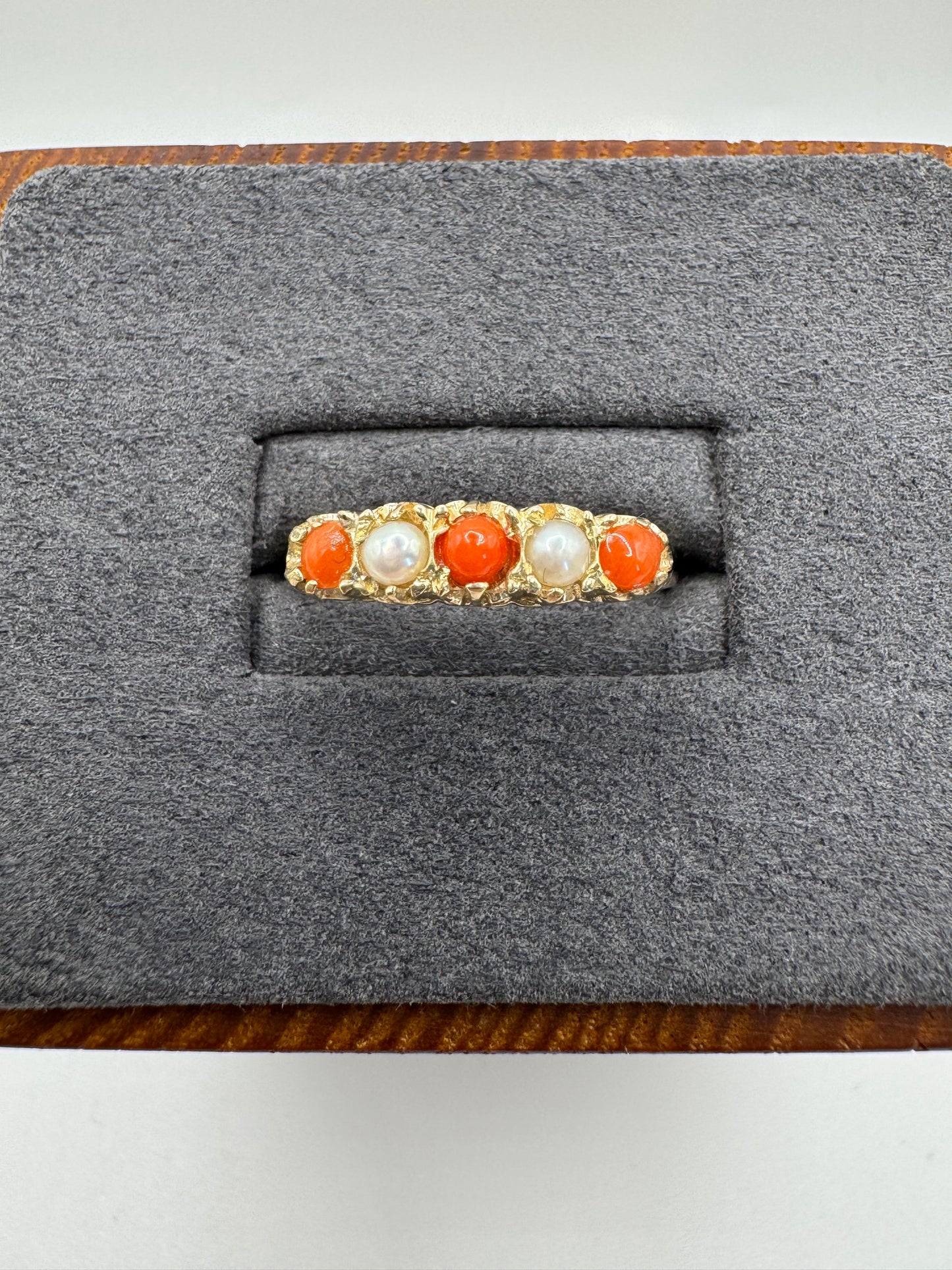 9ct gold coral and pearl ring