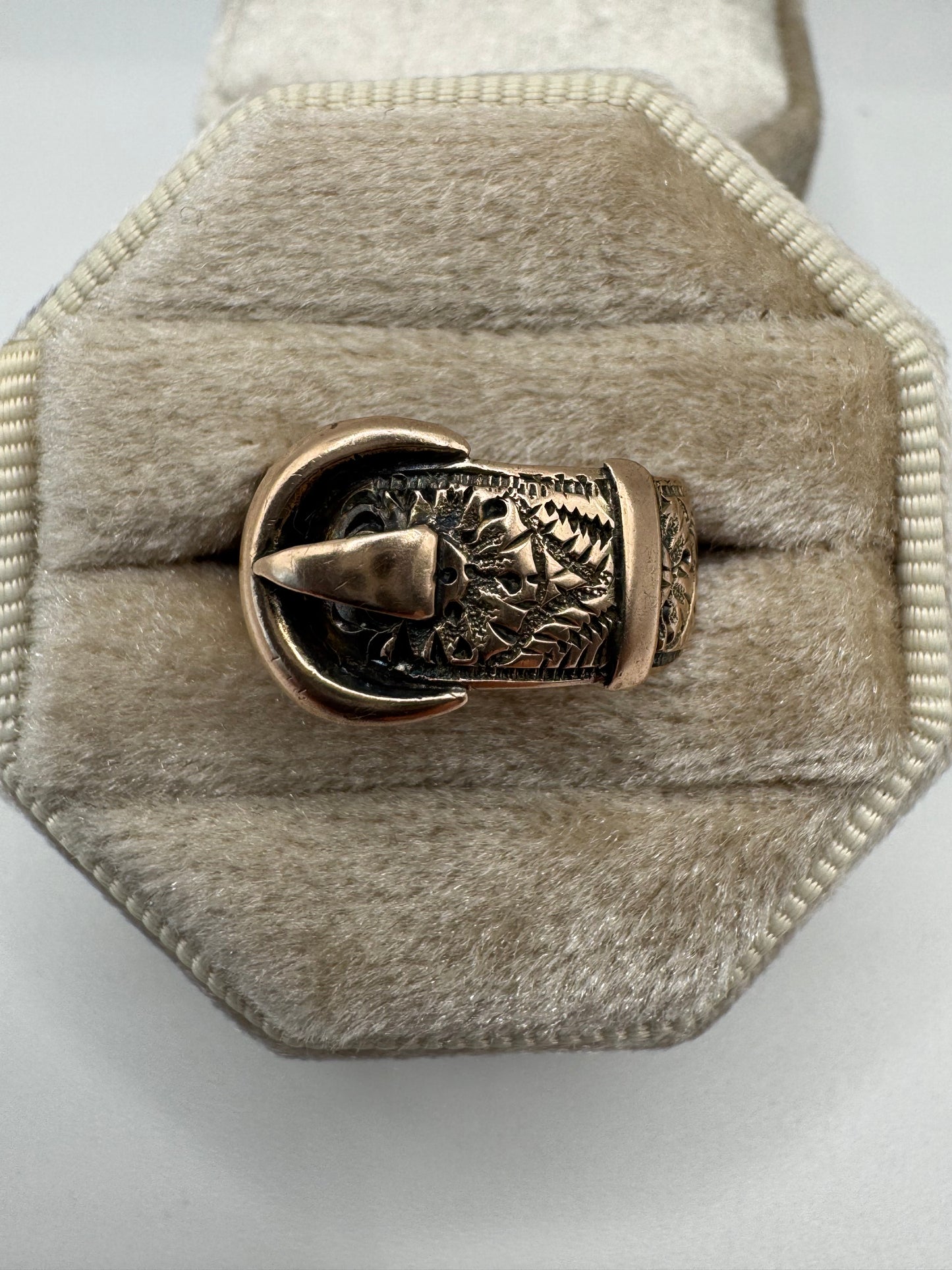 9ct rose gold engraved buckle ring