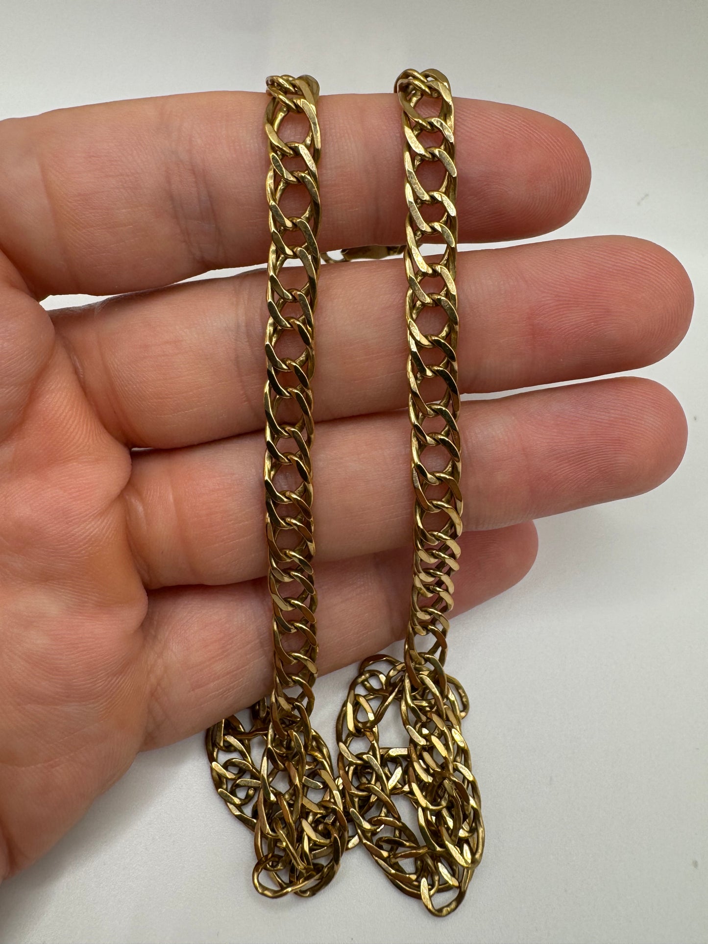 Very heavy 9ct gold chain 85 18”