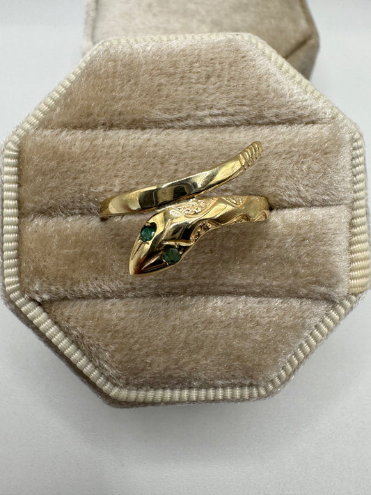9ct gold emerald snake ring
