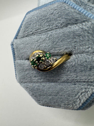 9ct gold emerald and diamond ring