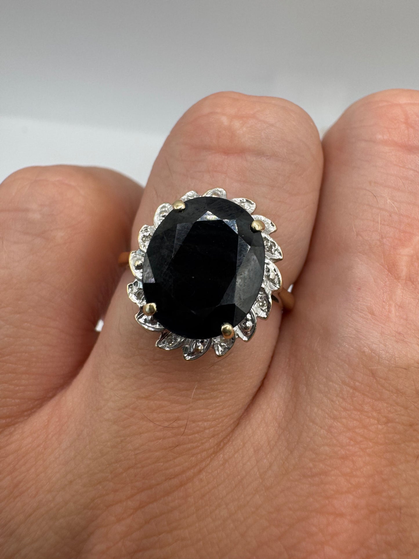 9ct gold sapphire and diamond ring
