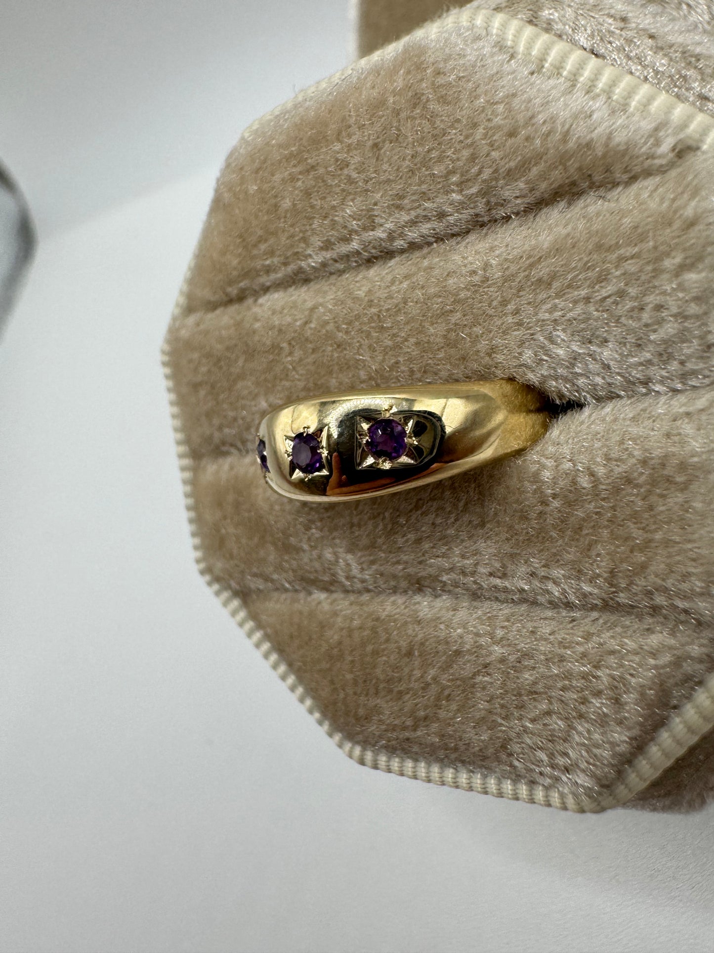 9ct gold amethyst gypsy ring