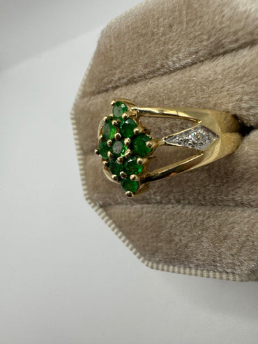 9ct gold demantoid garnet and diamond ring