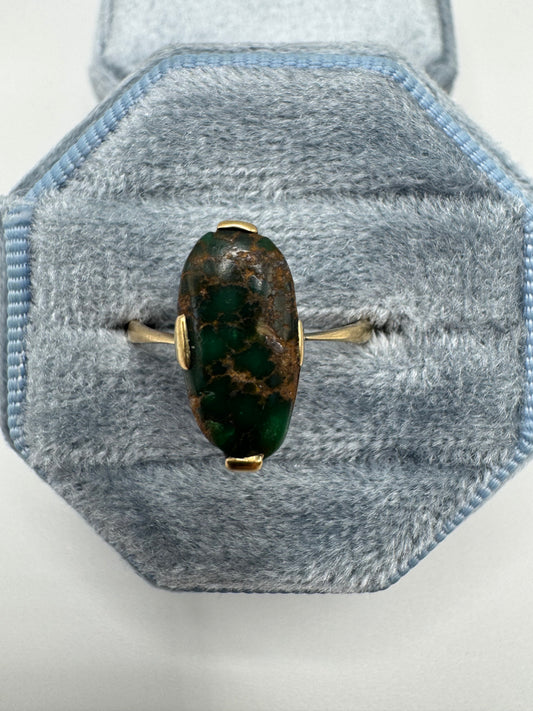 Antique 9ct gold agate ring