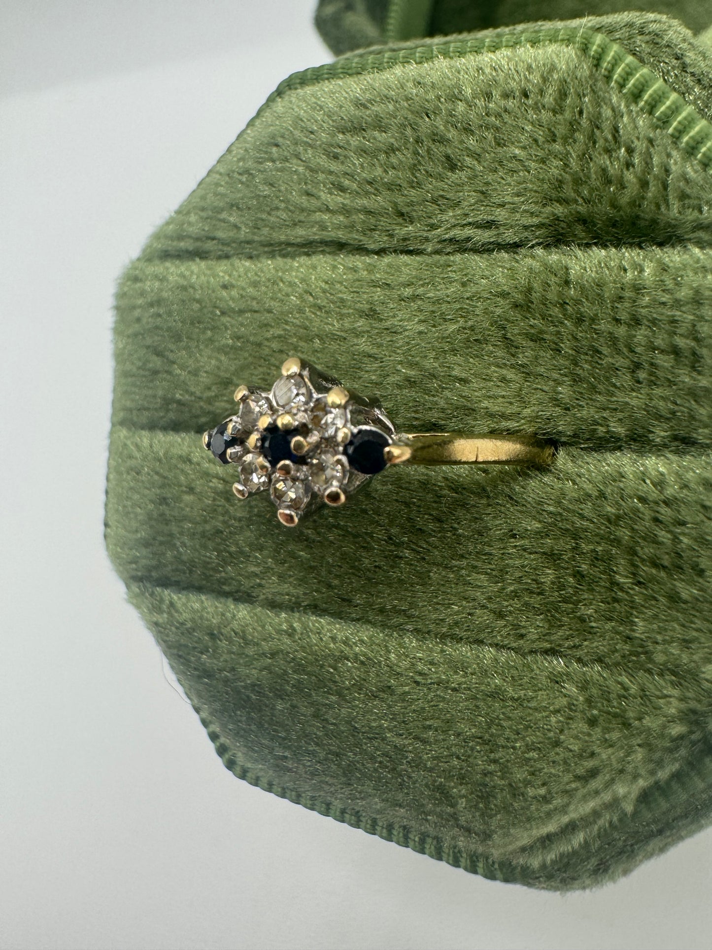 9ct gold sapphire and diamond ring