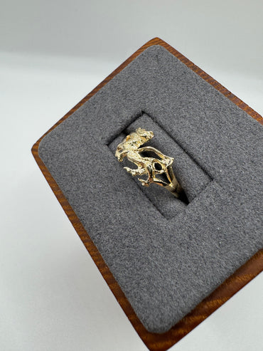 9ct gold dragon ring