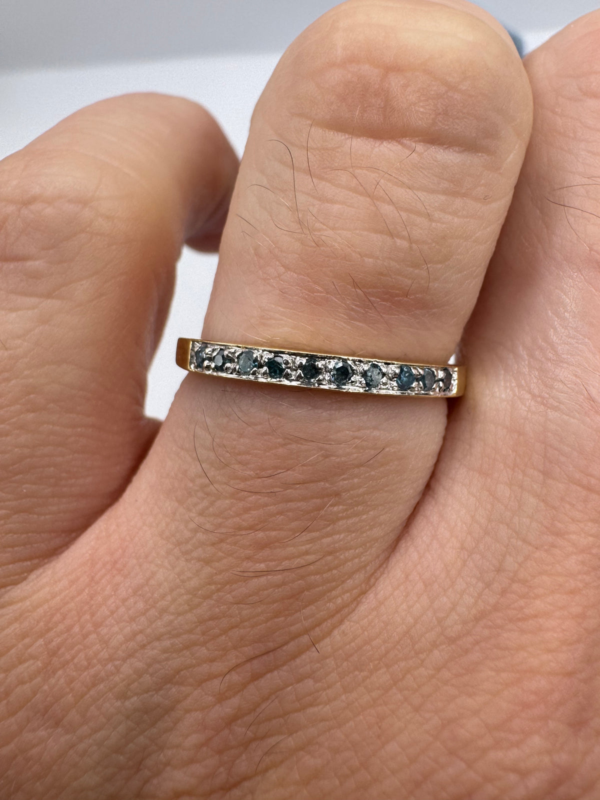 9ct gold 10 point diamond ring