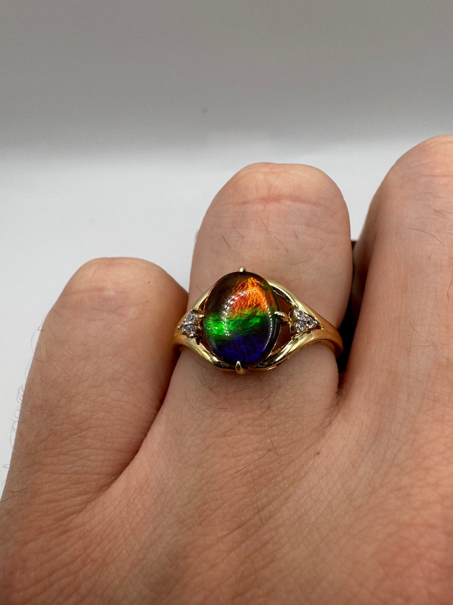 9ct gold ammolite and zircon ring