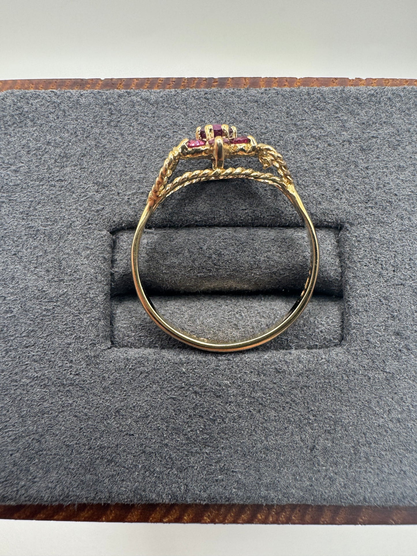 9ct gold ruby cluster ring