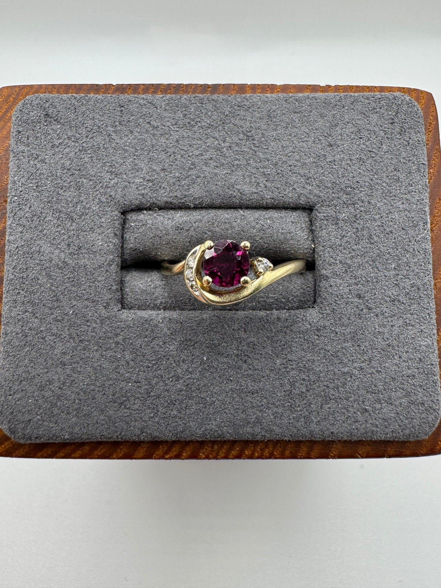 9ct gold almandine garnet and diamond ring