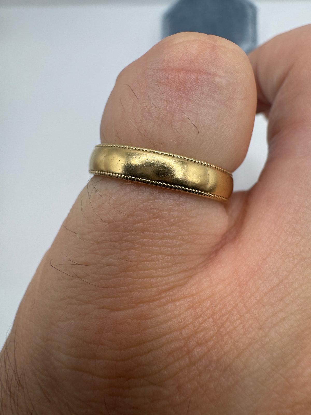 9ct gold band