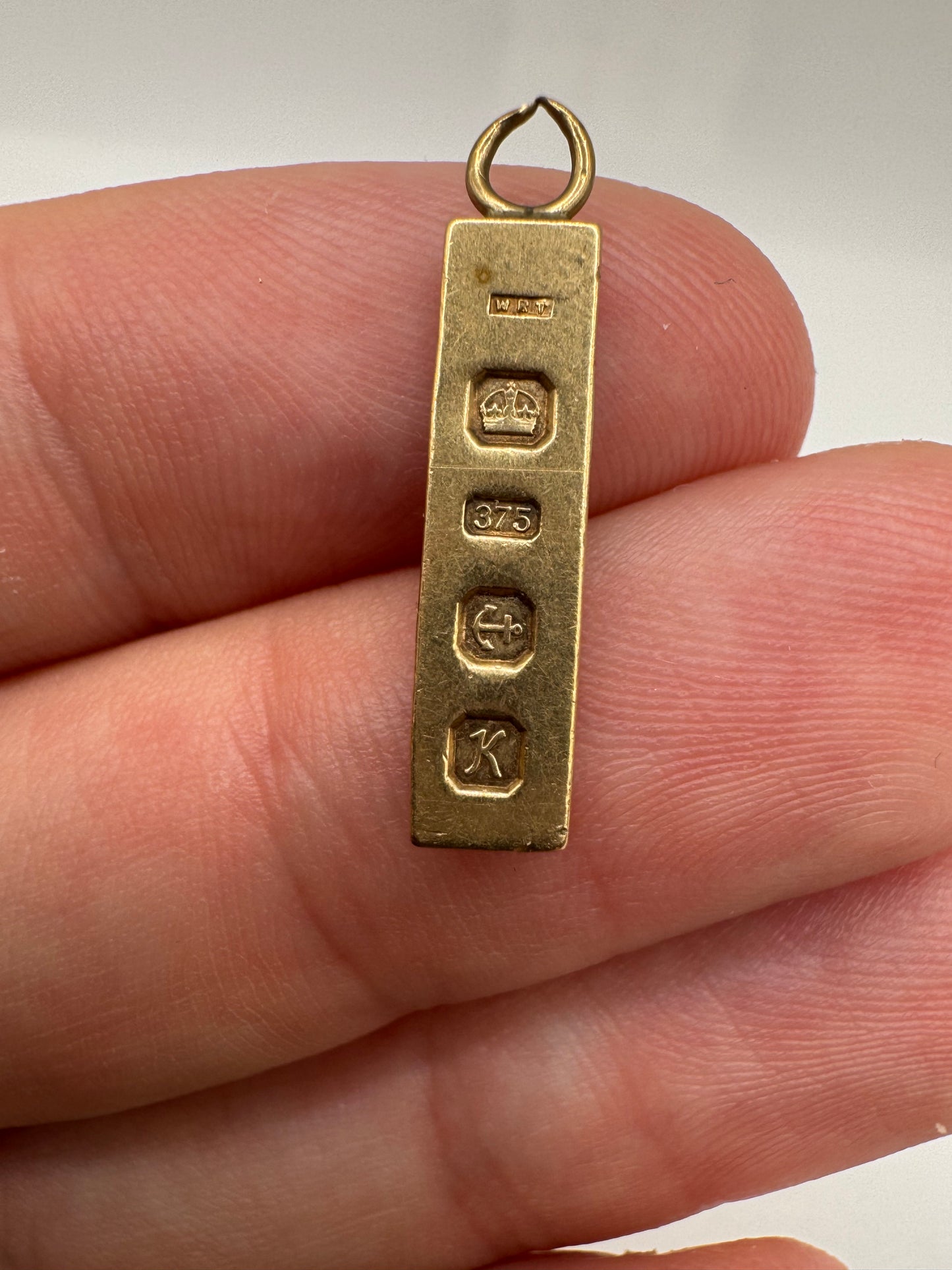 9ct gold ingot pendant