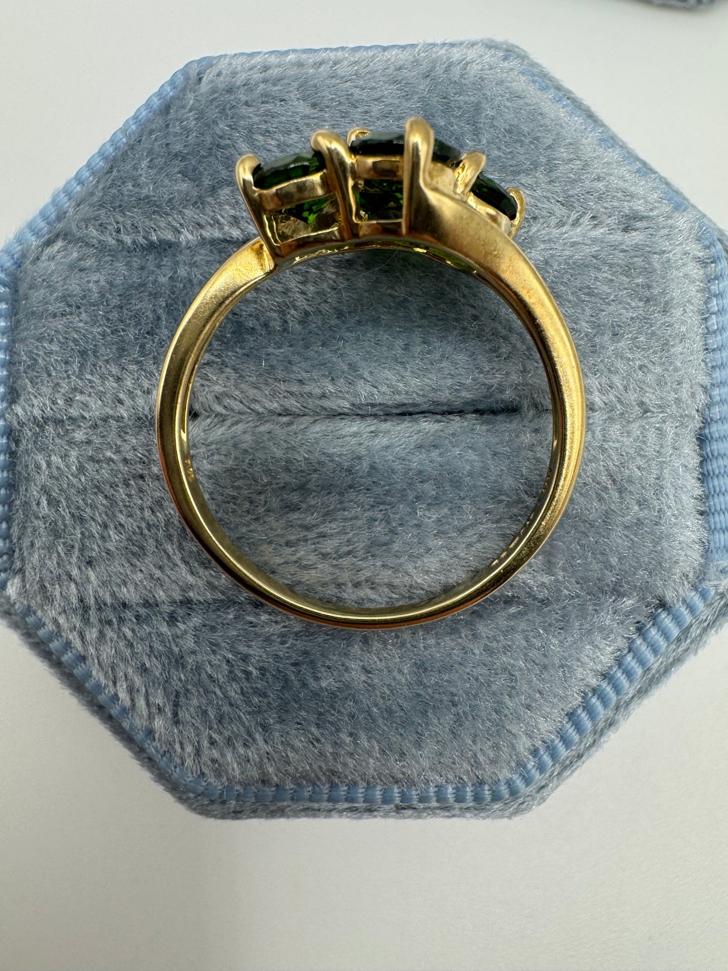 9ct gold diopside ring