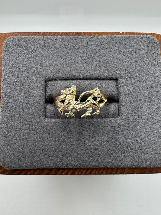 9ct gold dragon ring