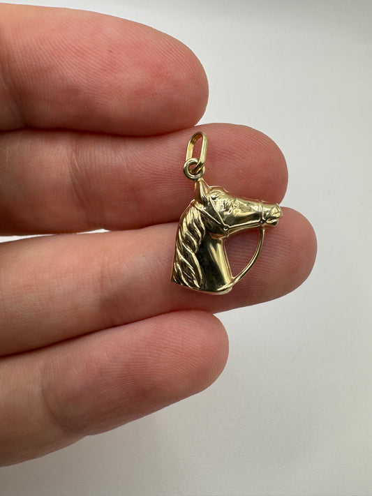 9ct gold horse pendant