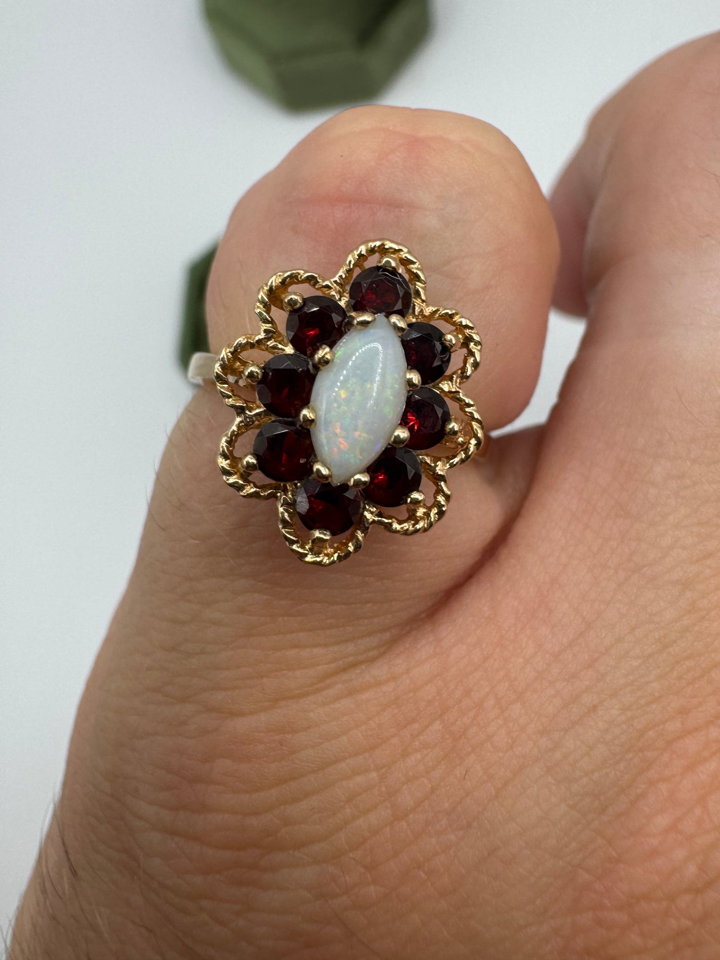 9ct gold opal and garnet cluster ring