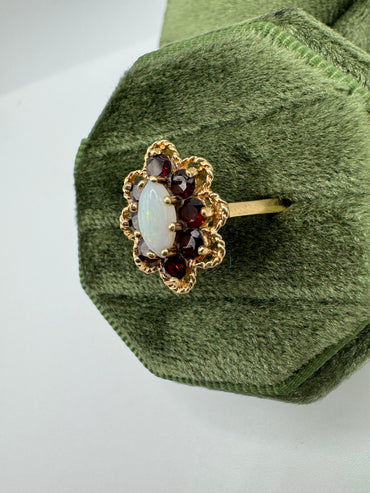 9ct gold opal and garnet cluster ring
